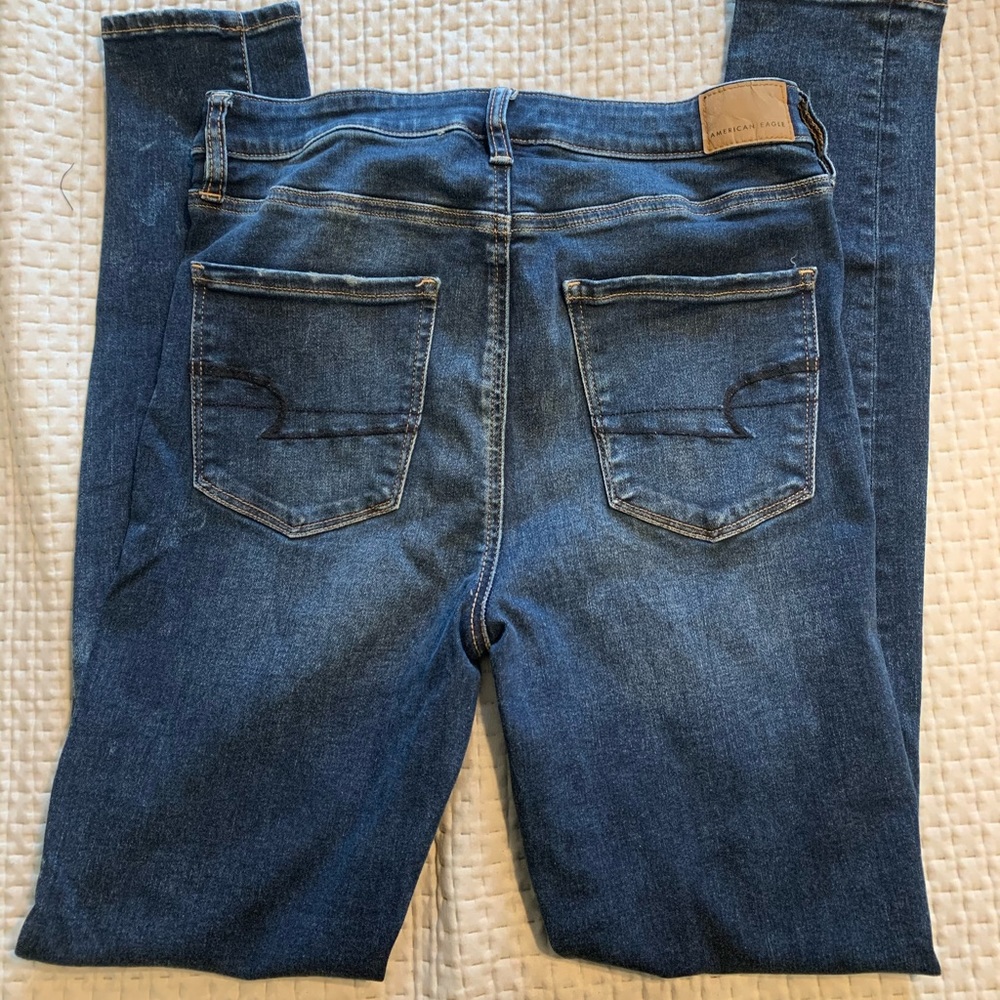 American Eagle Ripped Jeans !!